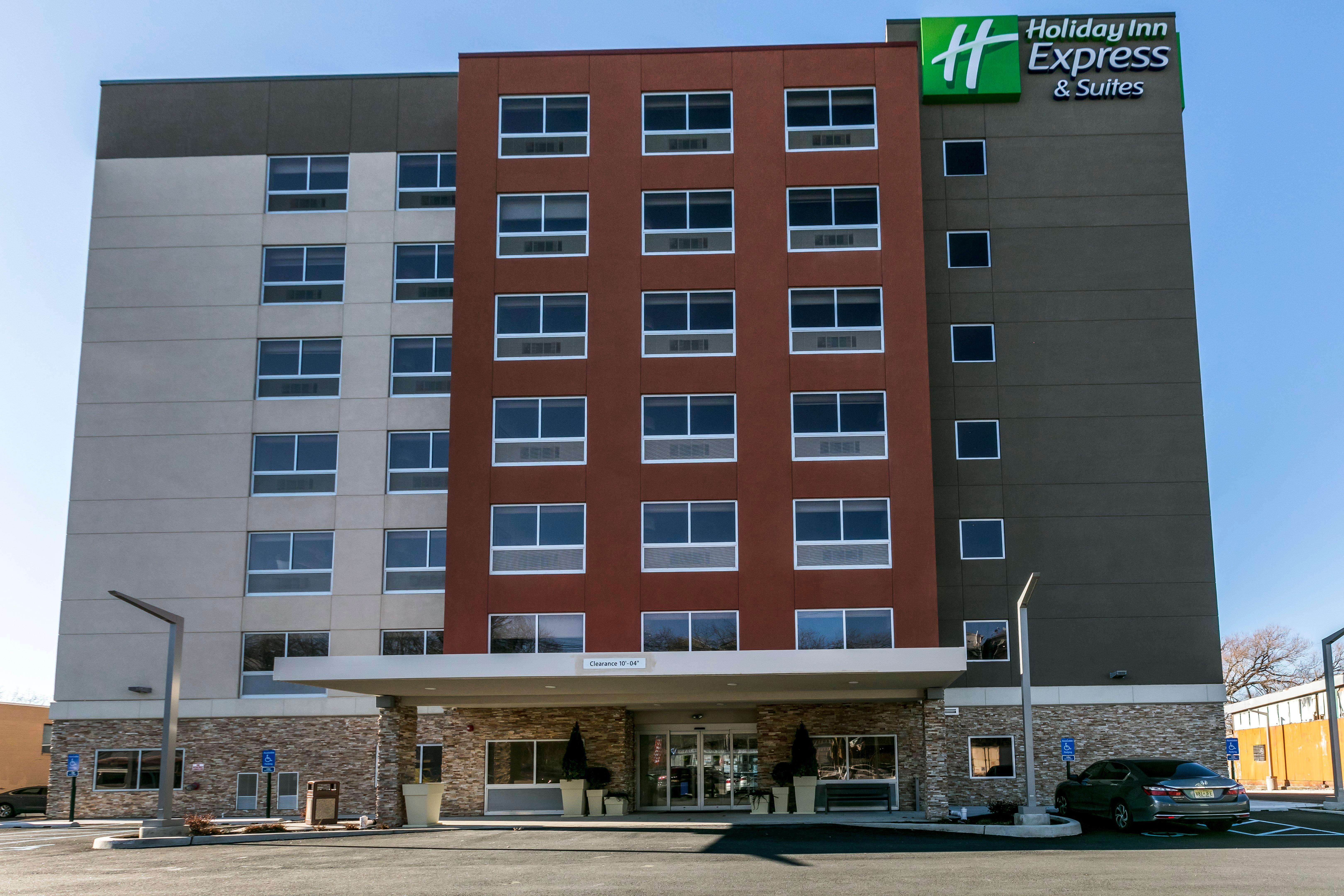 Holiday Inn Express & Suites Jersey City North - Hoboken, An Ihg Hotel Exterior photo